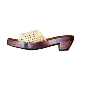 Me Too Tessa Peep Toe sandal
